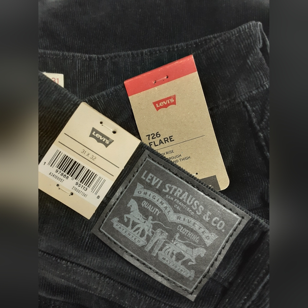 Vintage Levi's 726 Black High Rise Flare Corduroy Women's Jeans C278
